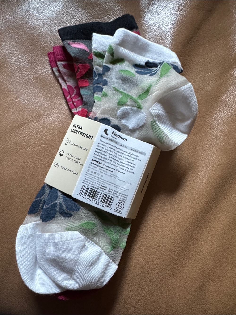 Bombas Sheer Quarter Socks - size M - Picture 2 of 7